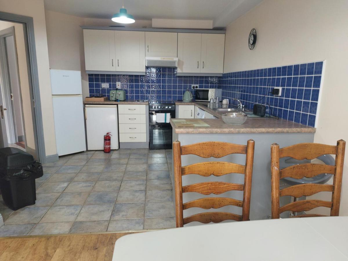 Cathedral Court Apartment Ennis Exterior foto